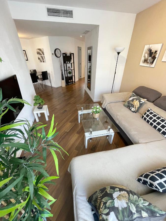 Apartamentos Sevilla Valencia Luaran gambar