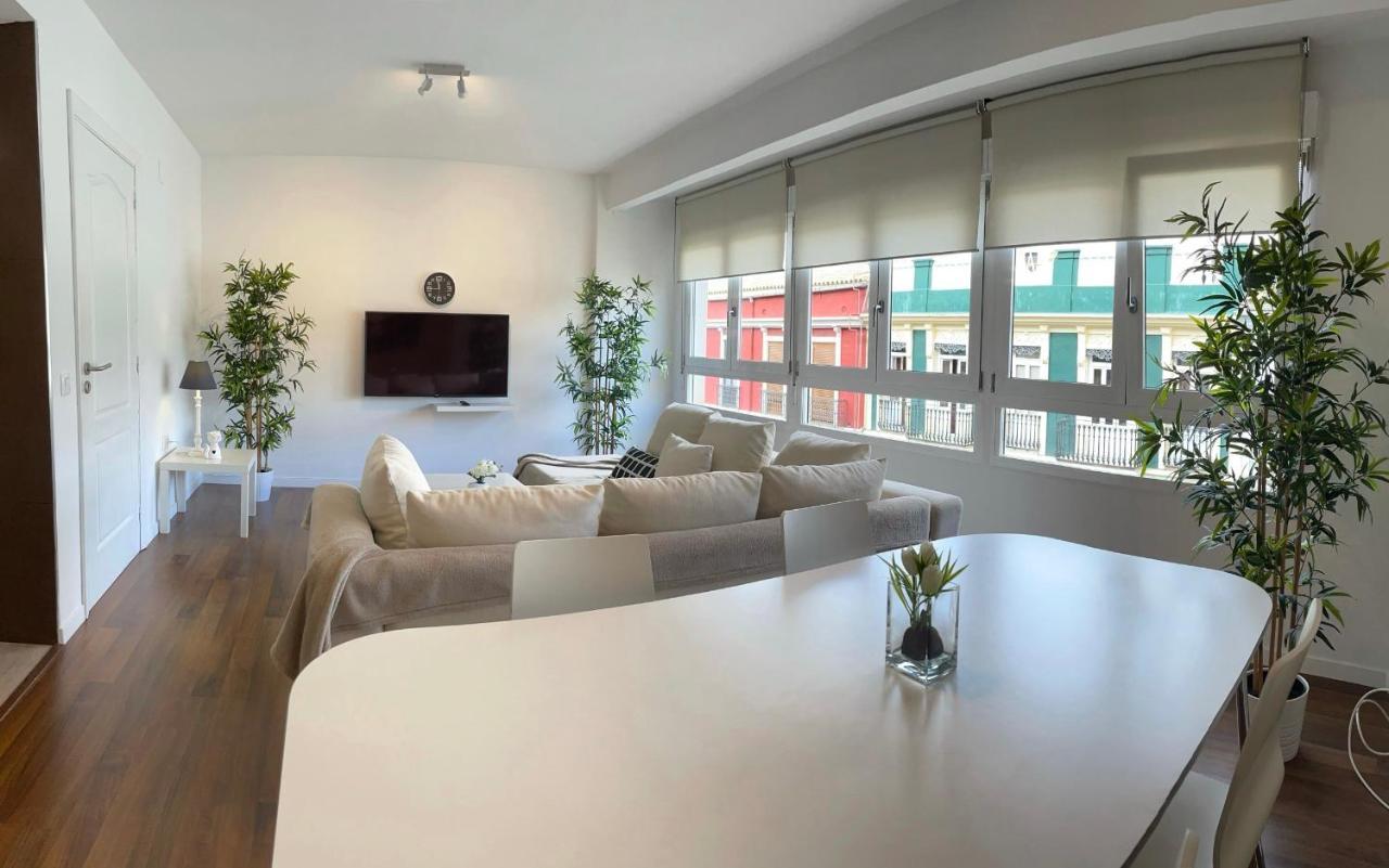 Apartamentos Sevilla Valencia Luaran gambar