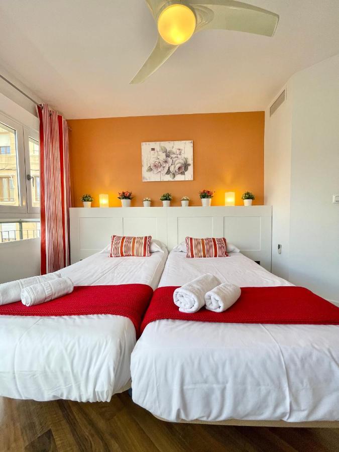 Apartamentos Sevilla Valencia Luaran gambar